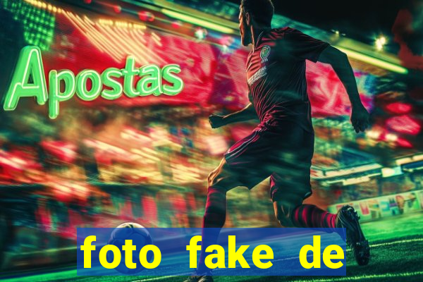foto fake de menina cacheada