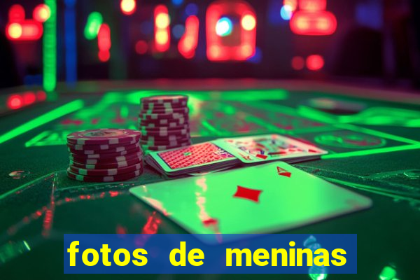 fotos de meninas cacheadas no espelho